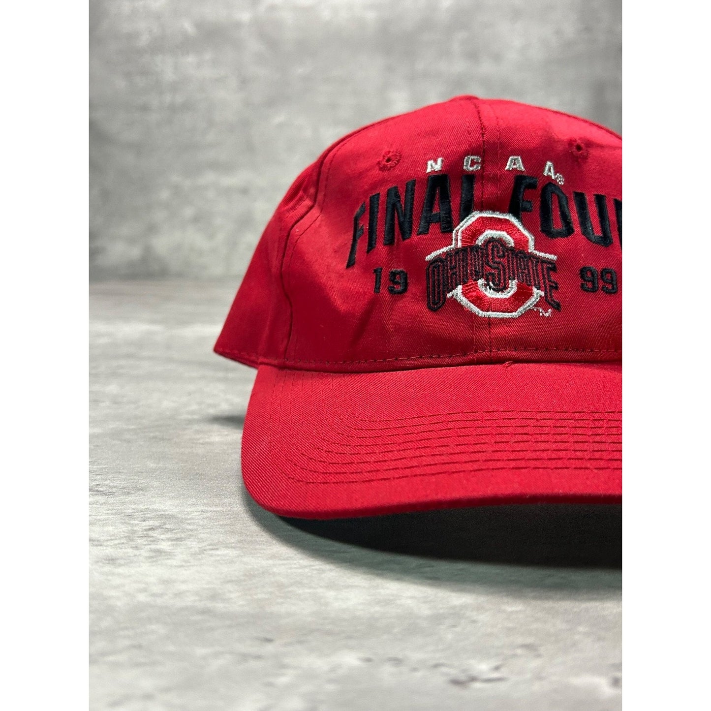 Vintage 1999 Ohio State Buckeyes NCAA Embroidered Spellout Snapback Hat OSFA