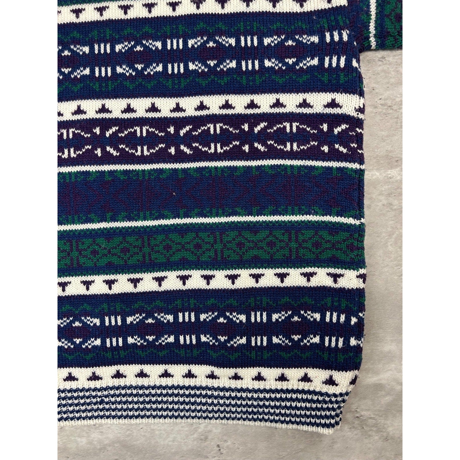 Vintage 90s The Custom Club Abstract Striped Print Knit Sweater Size Medium