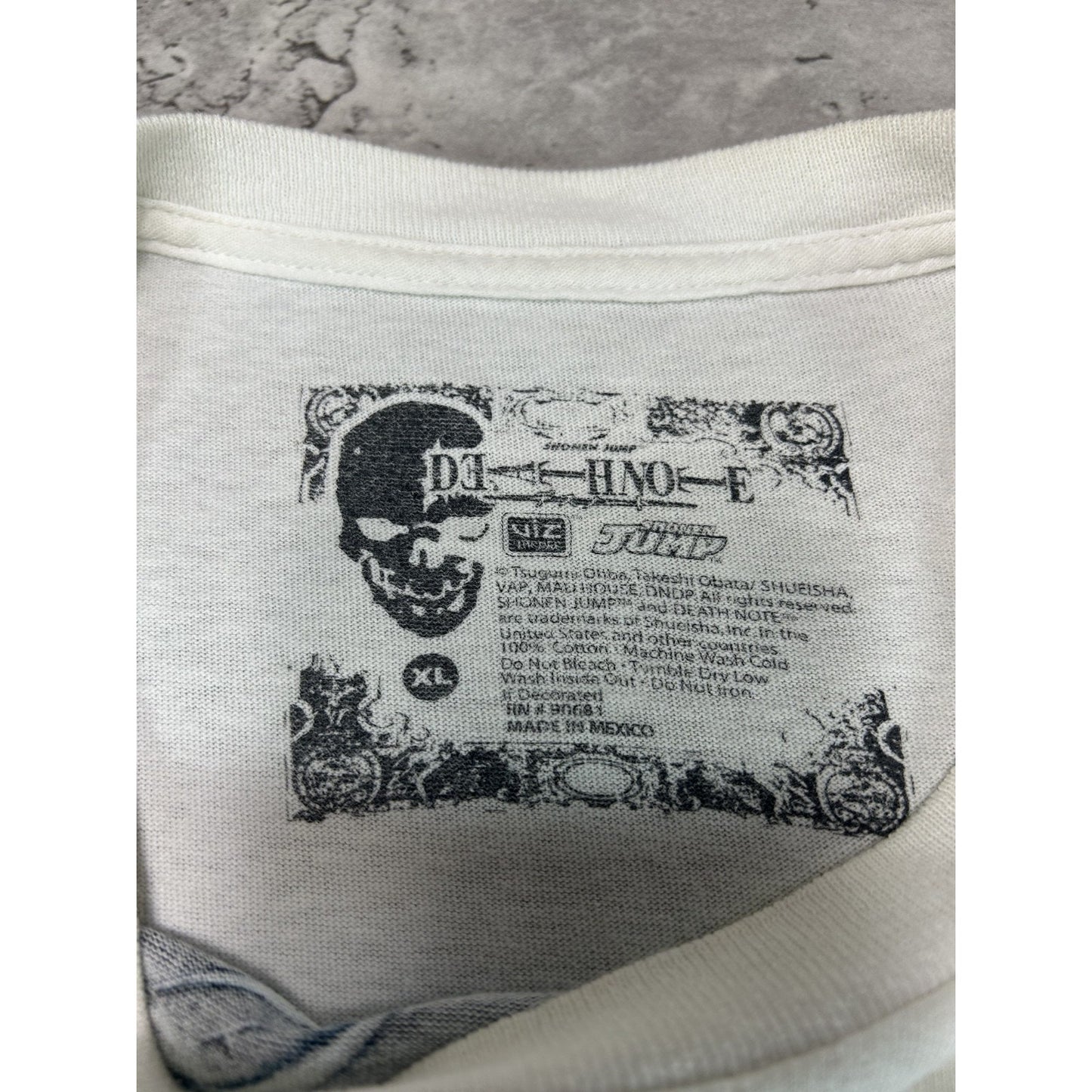 Vintage 2000s Deathnote L Character Graphic Anime Promo T-Shirt Size XL