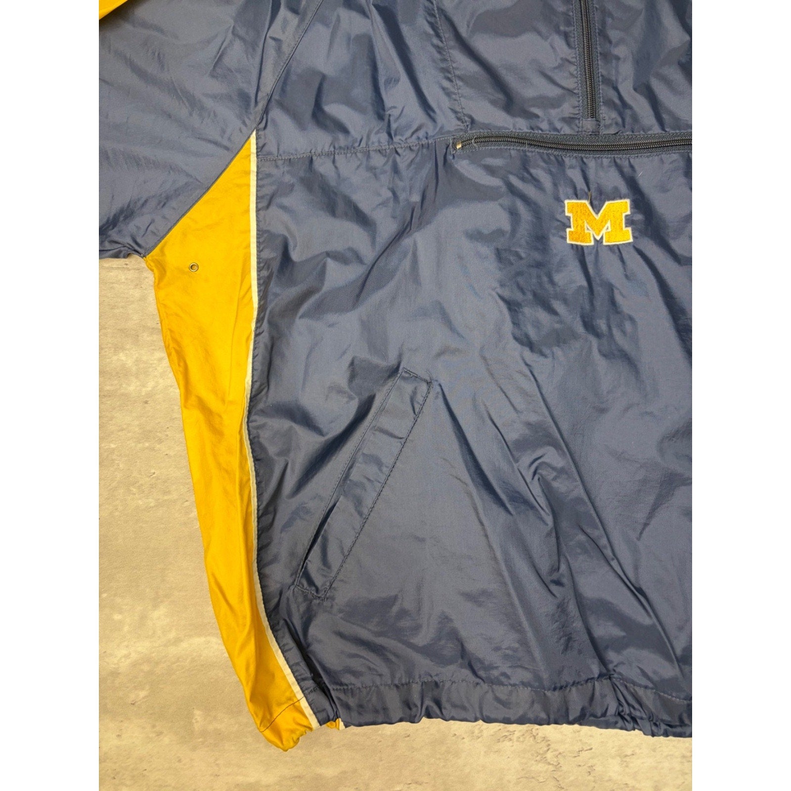 Vintage Michigan Wolverines NCAA Embroidered Windbreaker 1/2 Zip Jacket Sz Large