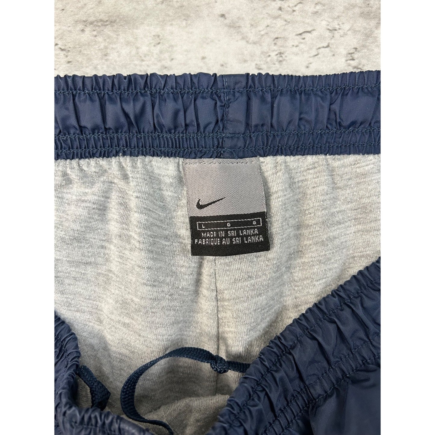 Vintage 2000s Nike Embroidered Swoosh Nylon Track Pants Size Large