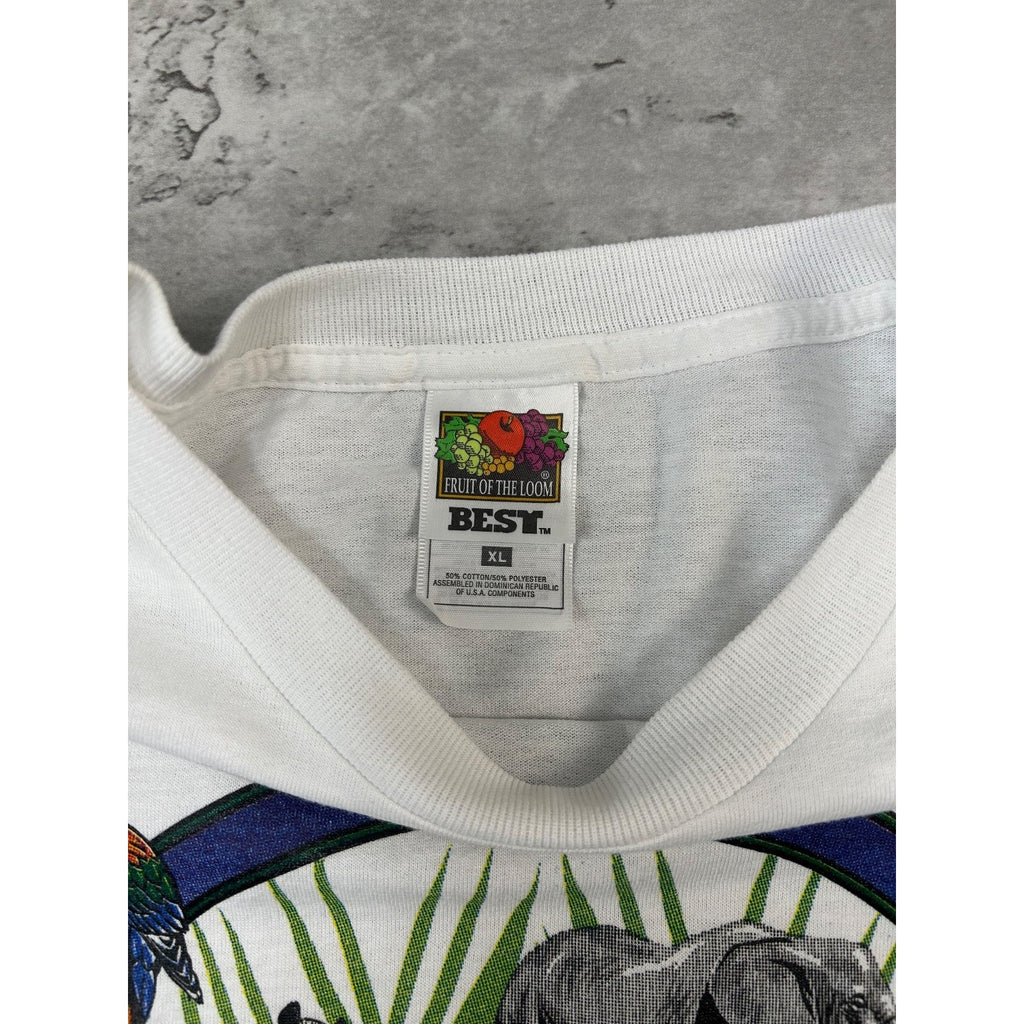 Vintage Millenium 2000 Animal Nature Graphic Cropped T-Shirt Size XL