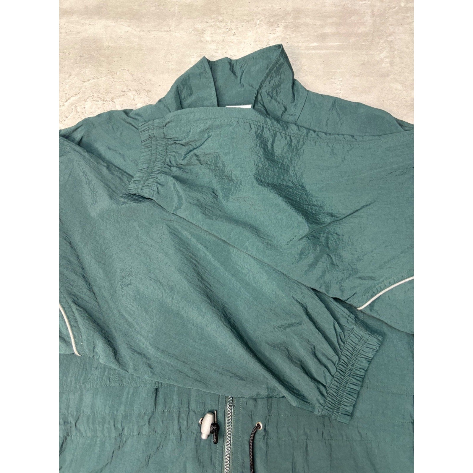 Vintage 90s Reebok Embroidered Logo Nylon Windbreaker Jacket Size Medium