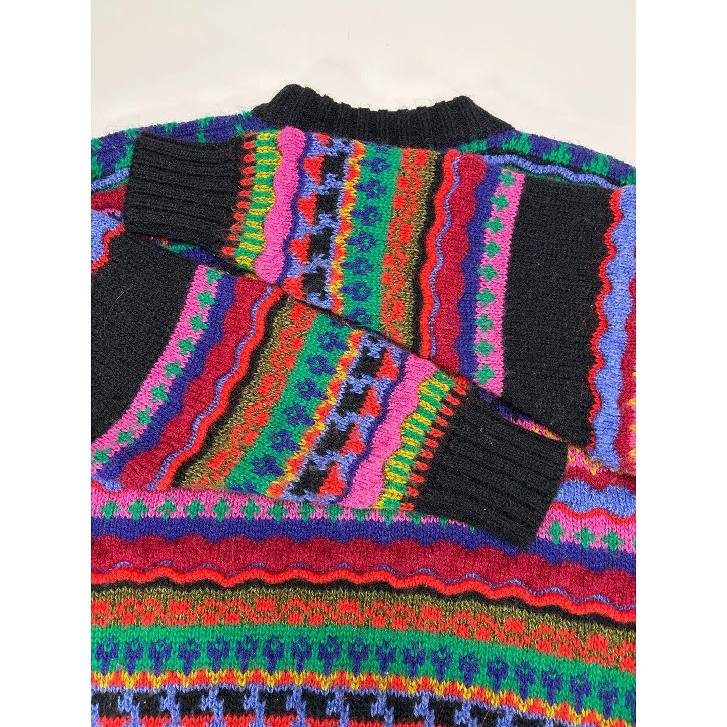 Vintage 90s B2000 Abstract Strip Textured Knit Sweater Size Small