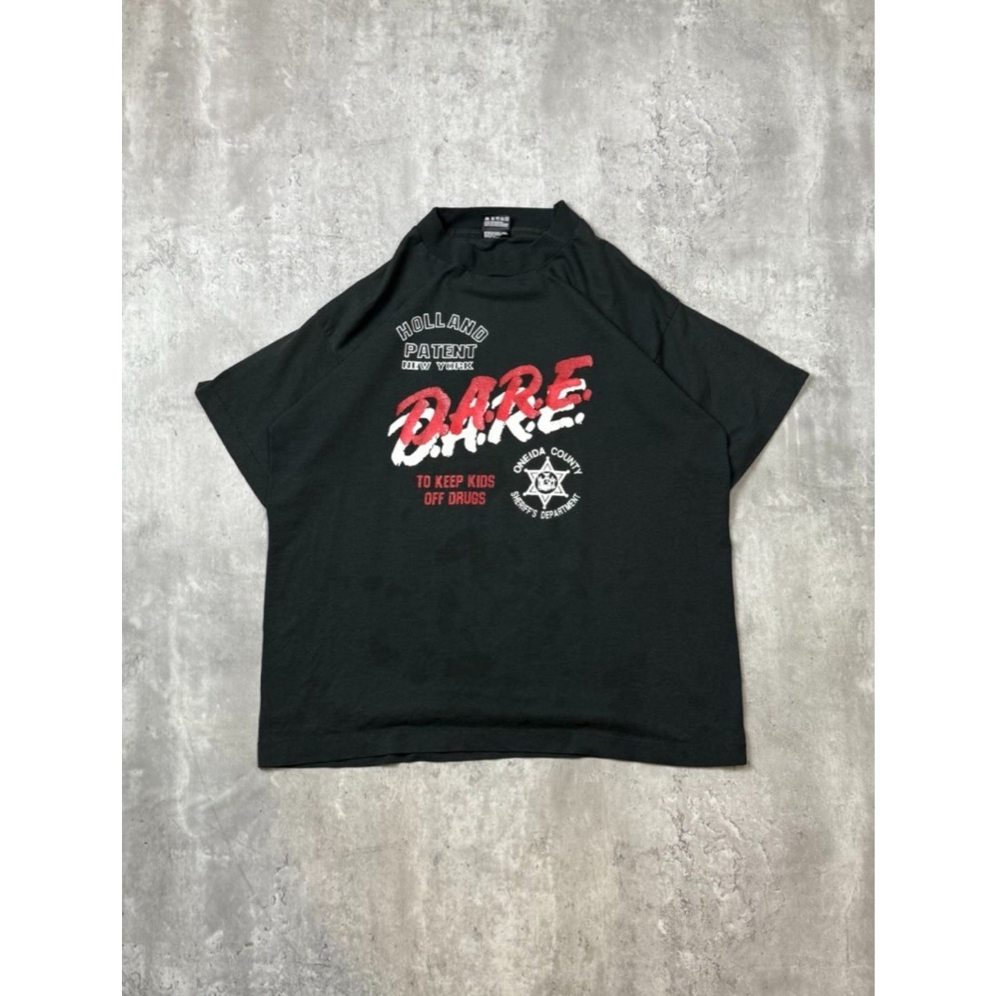 Vintage 80s/90s D.A.R.E Holland Patent Spellout Graphic T-Shirt Size Large
