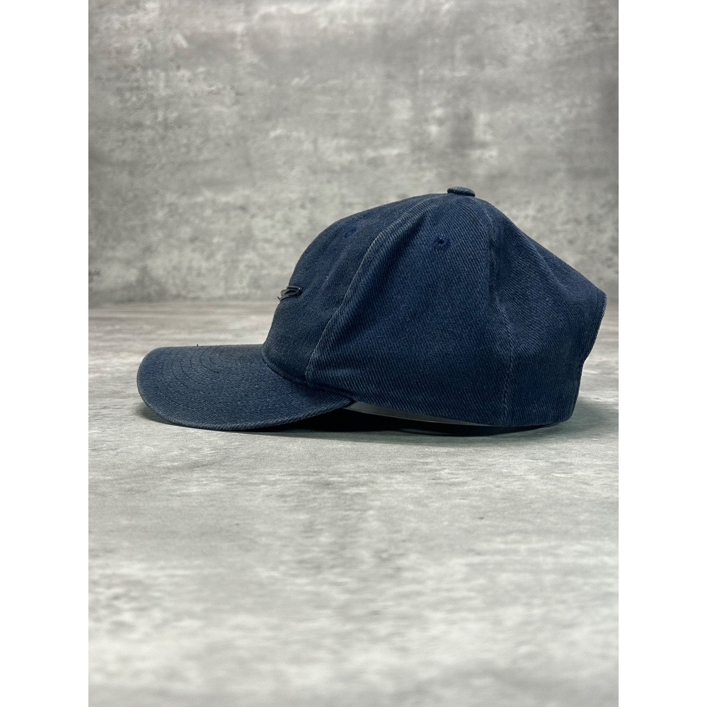 Vintage 90s Nike Metallic Swoosh Snapback Hat OSFA