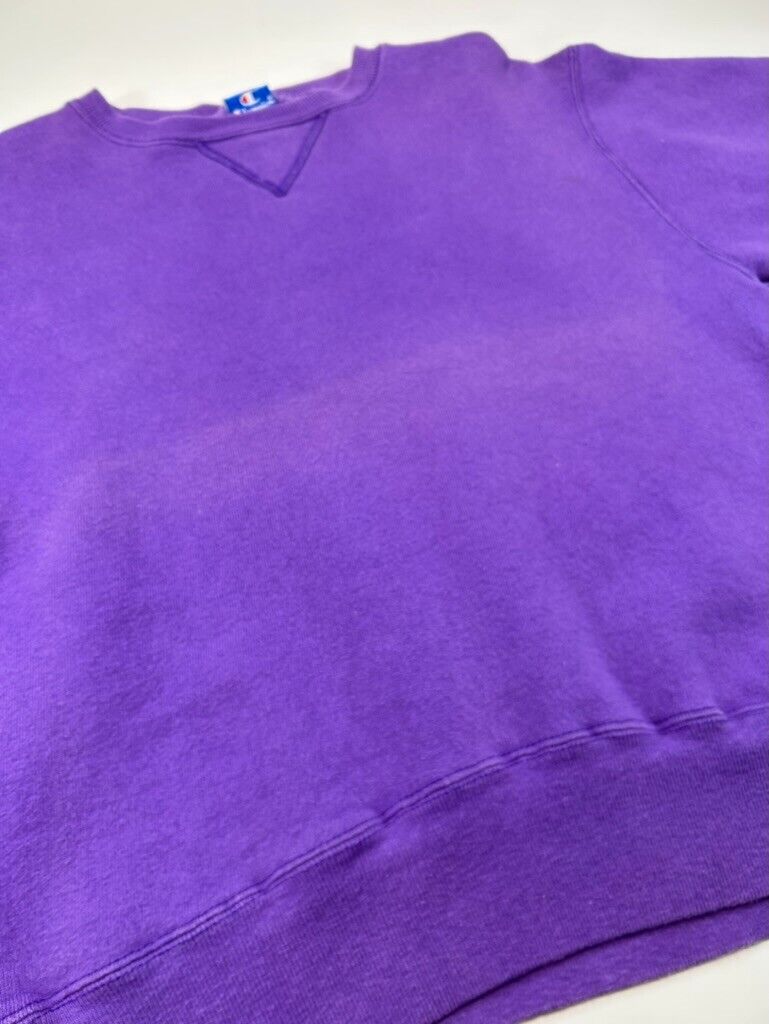 Vintage 80s/90s Champion Blank Crewneck Sweatshirt Size Medium Purple