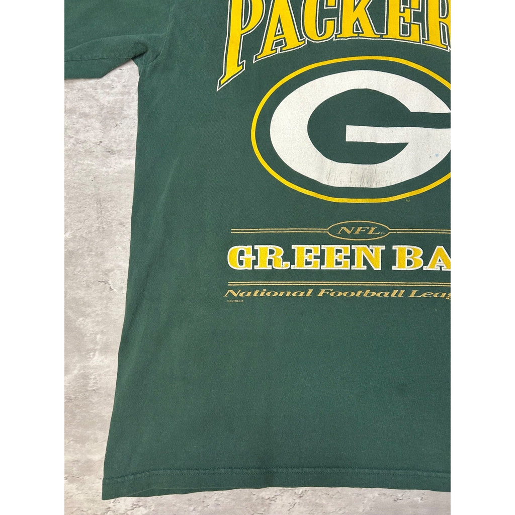 Vintage 1997 Green Bay Packers NFL Spellout Logo Graphic T-Shirt Size Large