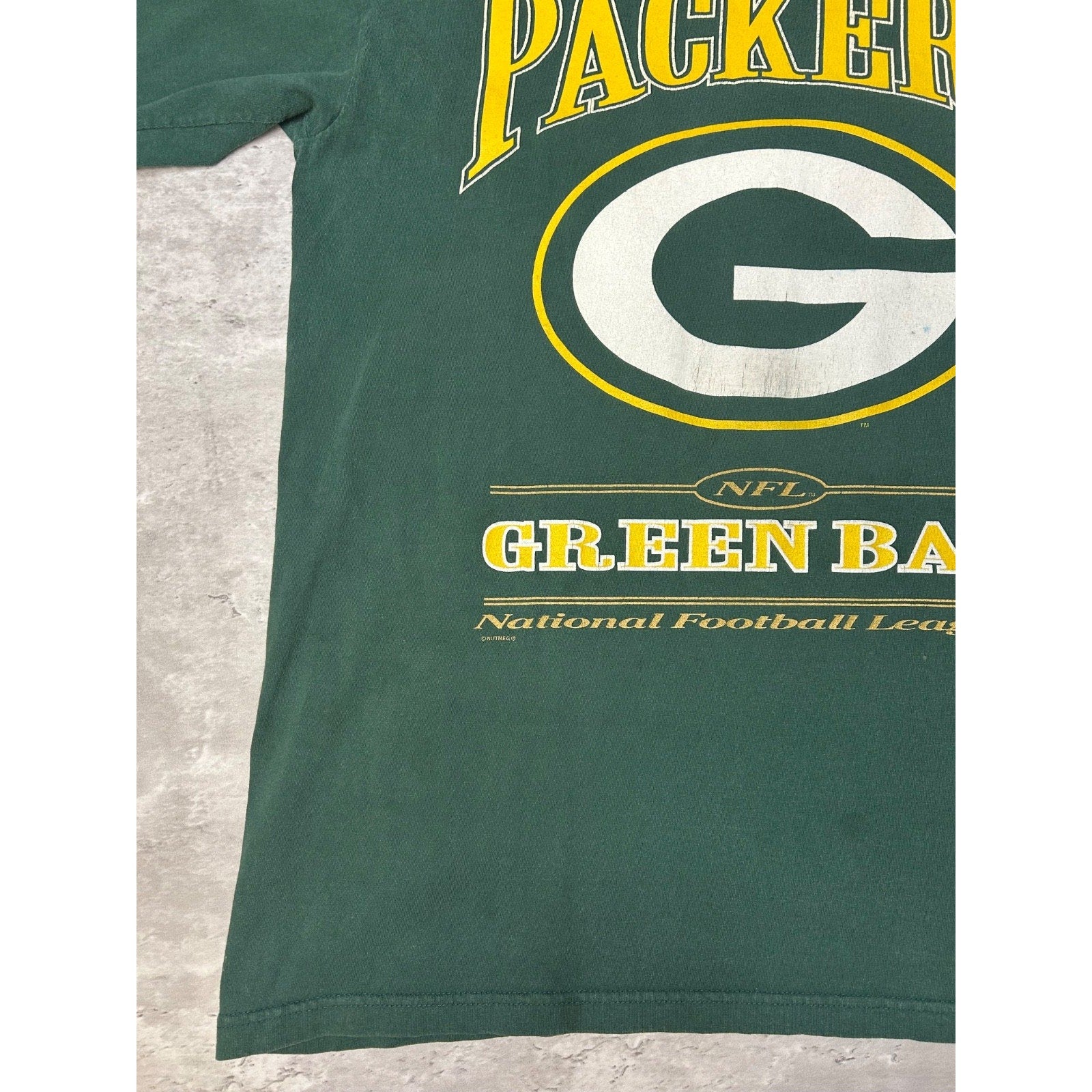 Vintage 1997 Green Bay Packers NFL Spellout Logo Graphic T-Shirt Size Large