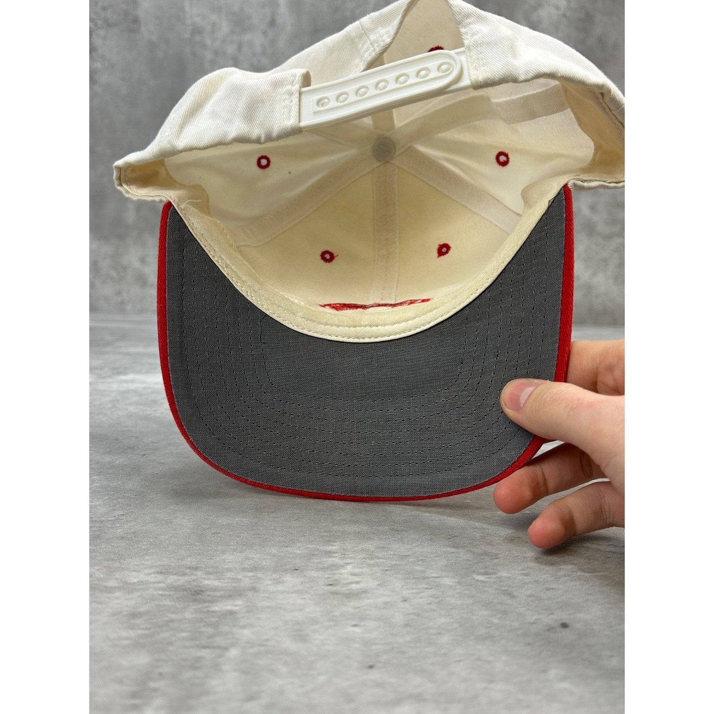 Vintage Cincinnati Reds MLB Embroidered Logo Baseball Snapback Hat OSFA