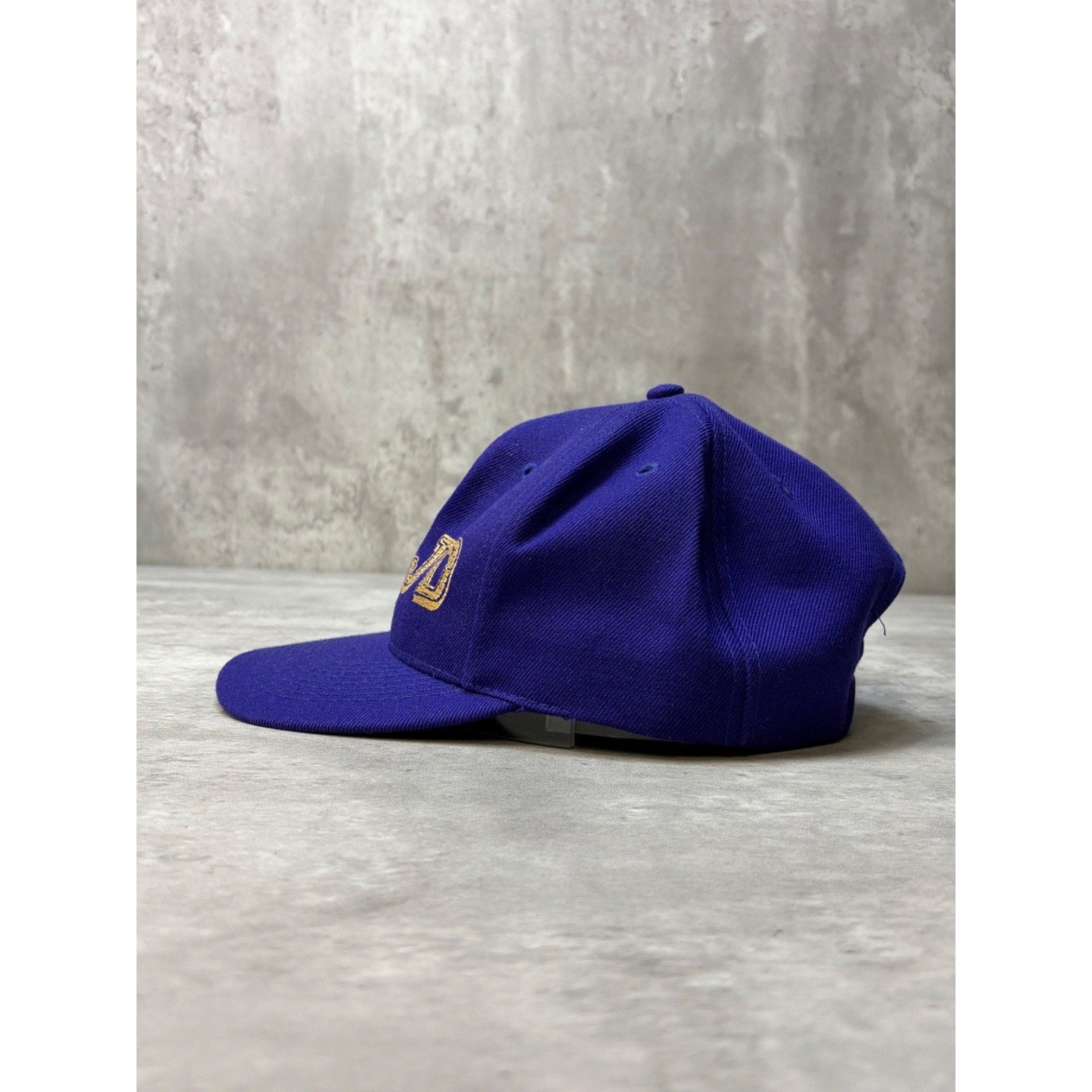 Vintage WWJD Snapback Hat OSFA