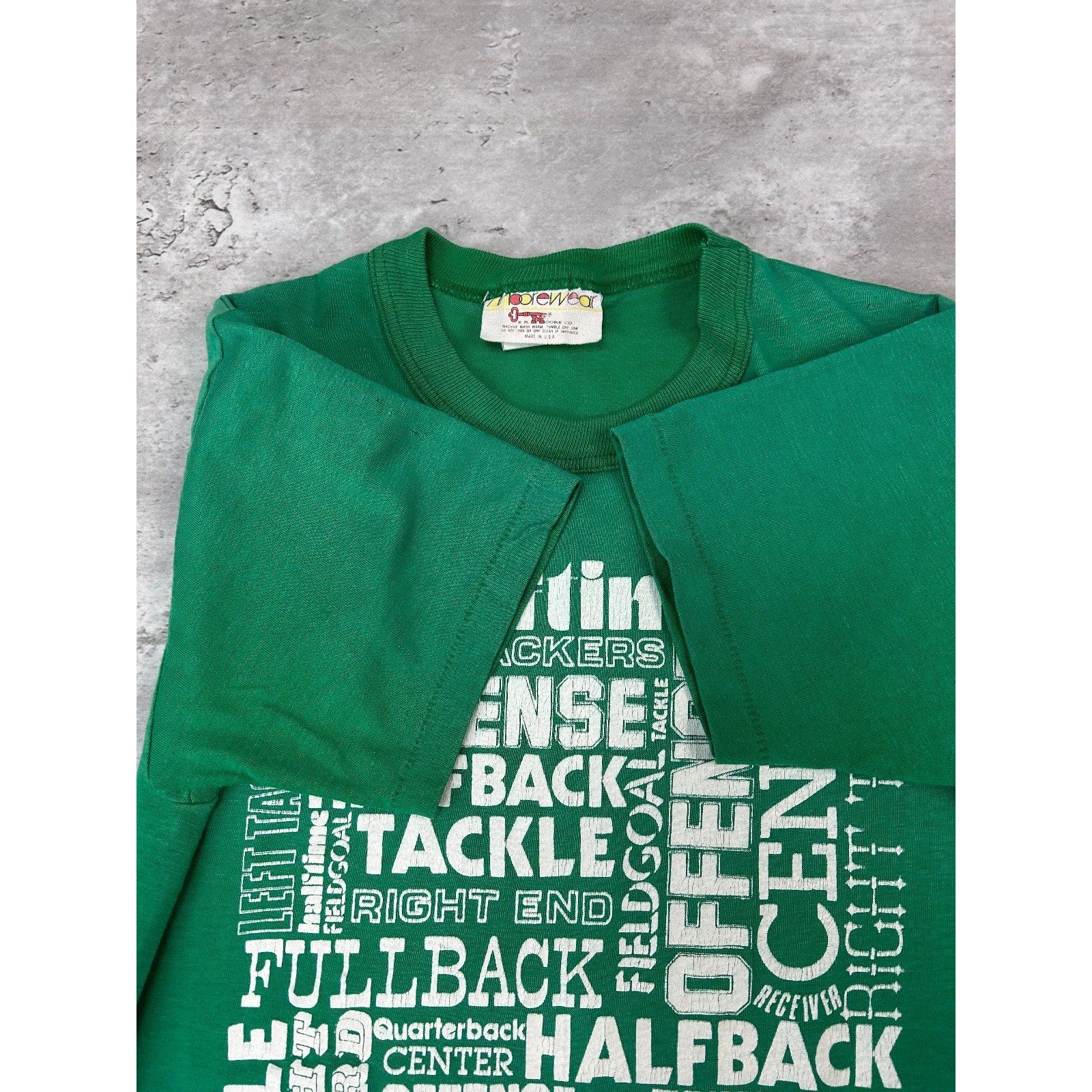 Vintage 80s Green Bay Packers NFL Football Spellout Graphic T-Shirt Size Medium