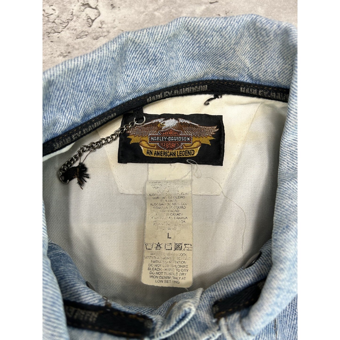 Vintage 2000s Harley Davidson Light Wash Denim Trucker Jacket Size Large Blue