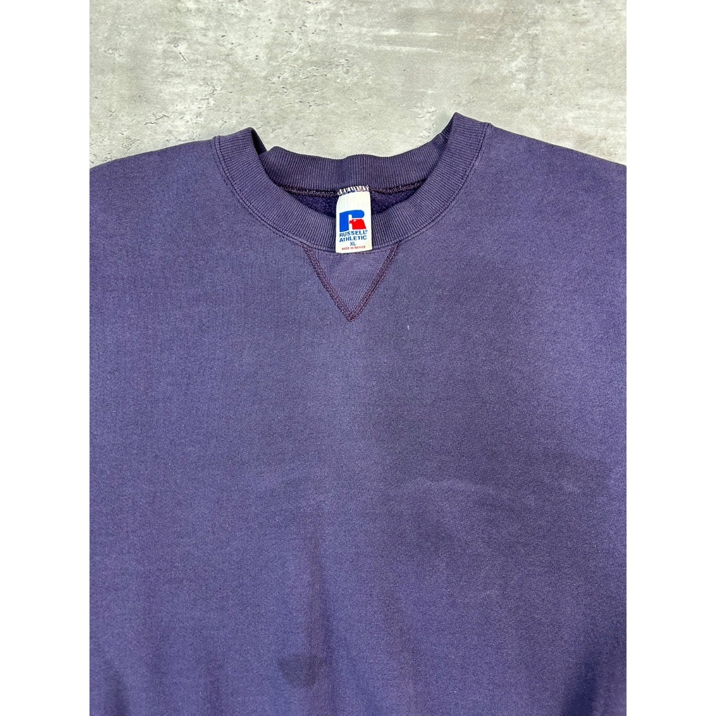 Vintage 90s Russell Athletic Blank Pullover Crewneck Sweatshirt Size XL