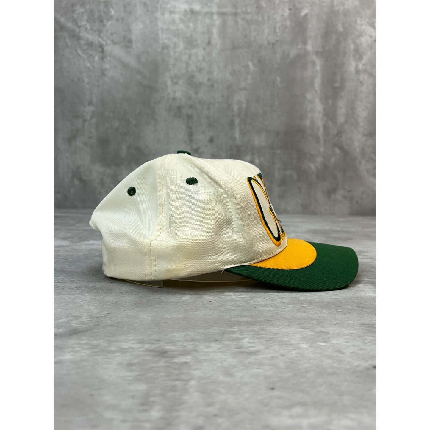 Vintage 90s Green Bay Packers NFL Embroidered Logo Football Snapback Hat OSFA