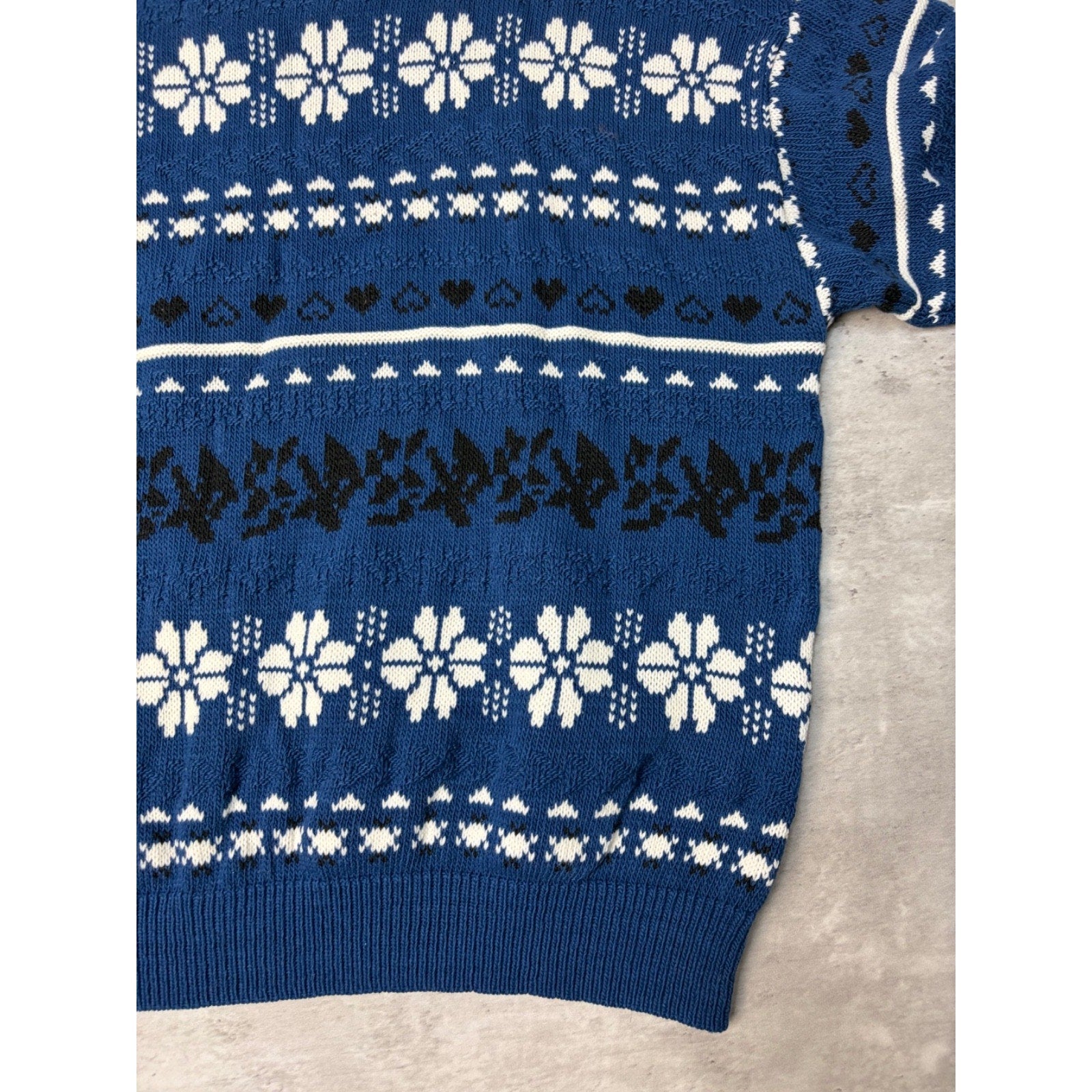 Vintage 90s Abstract Flower Striped Pullover Ribbed Knit Sweater Size Medium