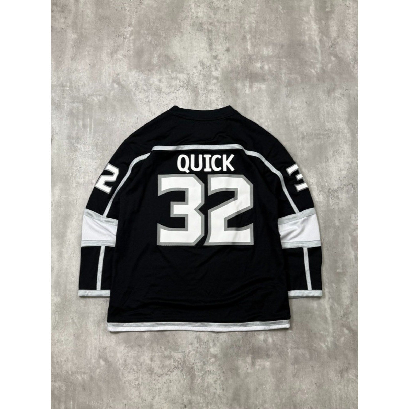 Jonathan Quick #32 Los Angeles Kings NHL Fanatics Graphic Jersey Size L/XL YOUTH
