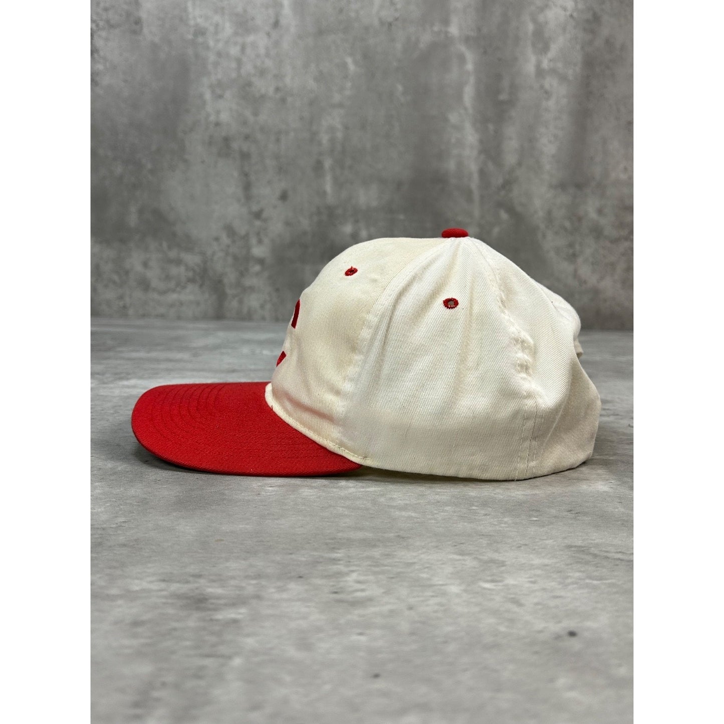 Vintage Cincinnati Reds MLB Embroidered Logo Baseball Snapback Hat OSFA