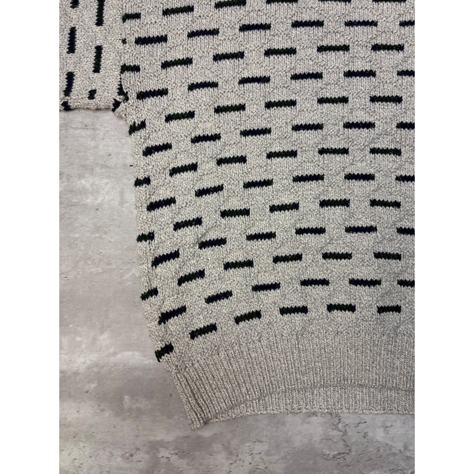 Vintage 90s Savile Row Abstract Pattern Textured Knit Sweater Size Large