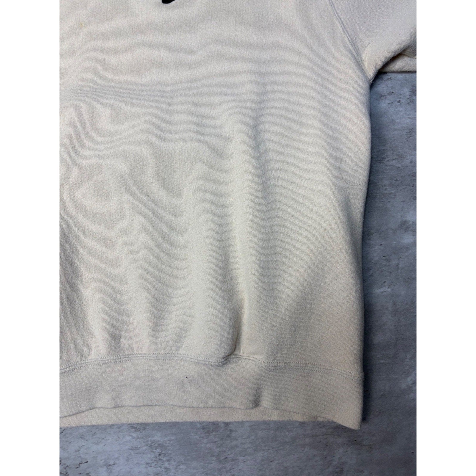 Vintage 2000s Nike Embroidered Mini Swoosh Cream Crewneck Sweatshirt Size Large