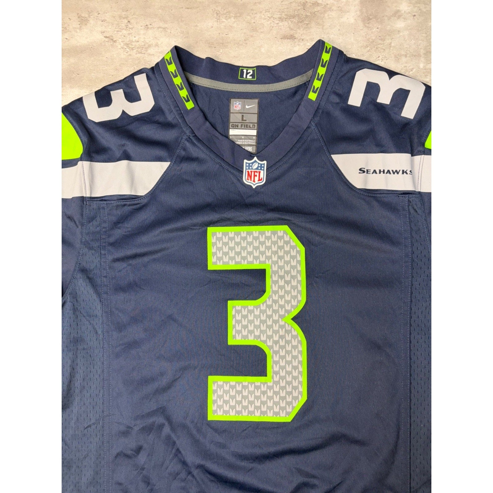 Vintage Russell Wilson #3 Seattle Seahawks Jersey Size Large