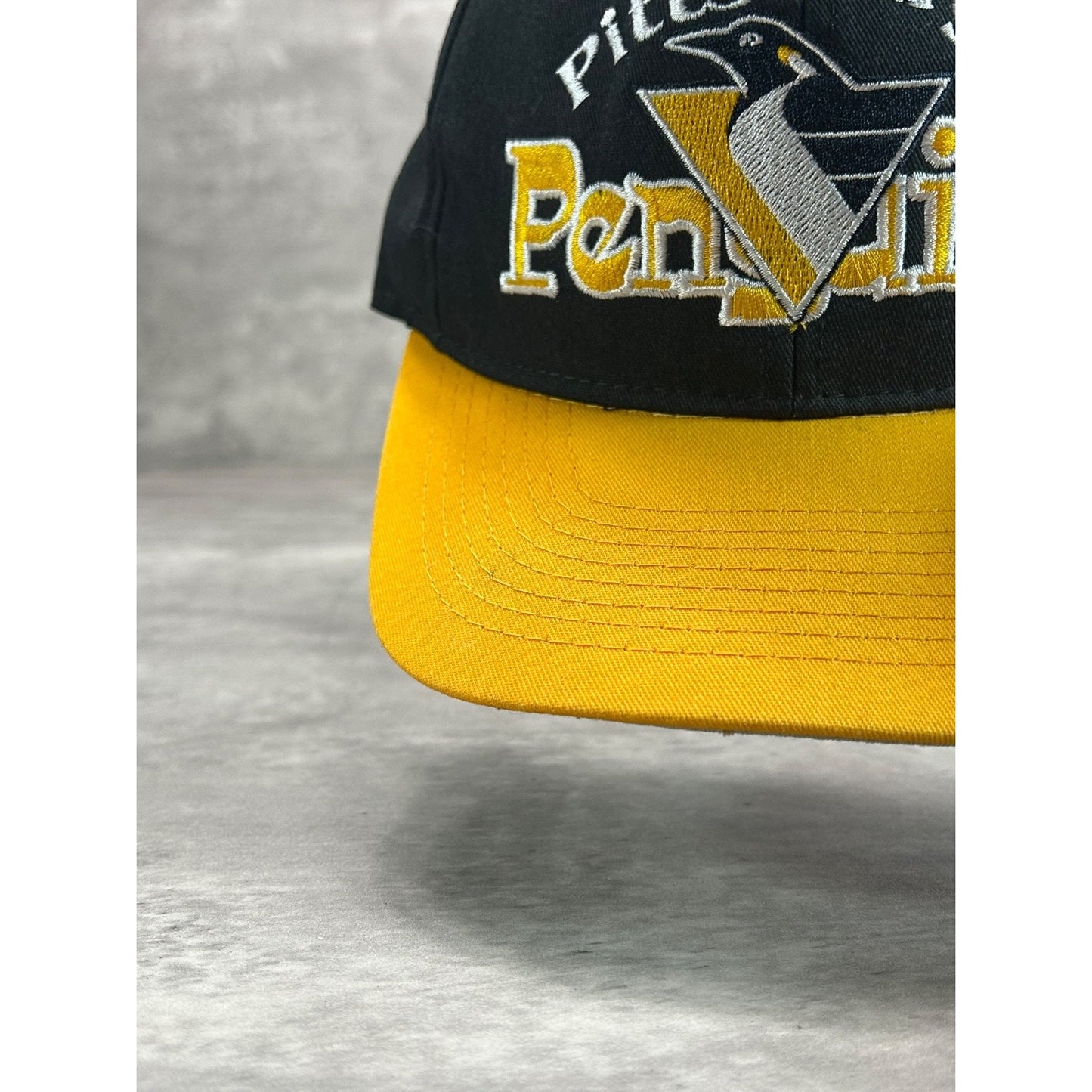 Vintage 90s Pittsburgh Penguins NHL Embroidered Spellout Snapback Hat OSFA