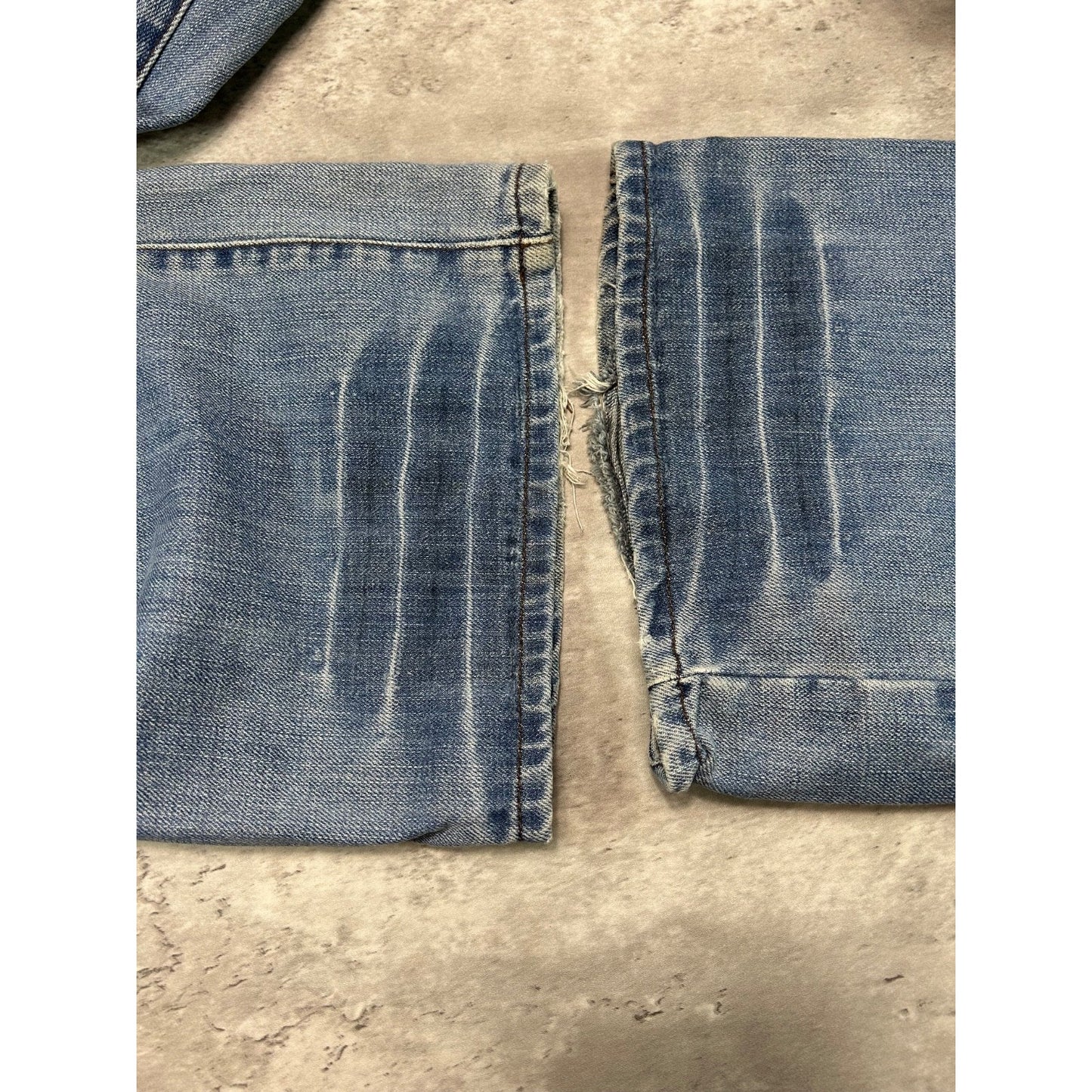 Vintage Y2K Akademiks Light Wash Baggy Fit Denim Pants Size 40 Blue