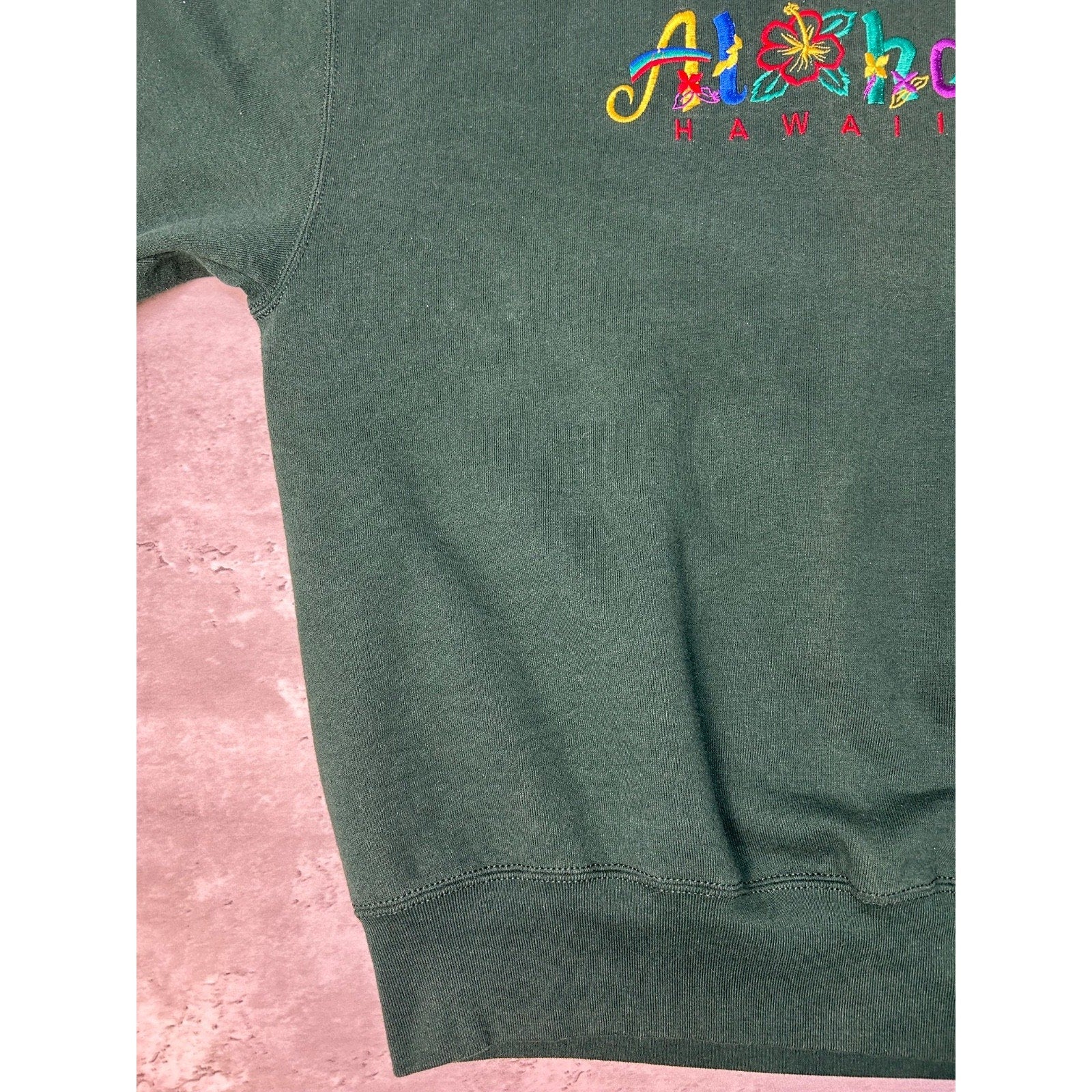 Vintage 90s Aloha Hawaii Embroidered Spellout Destination Sweatshirt Size Large