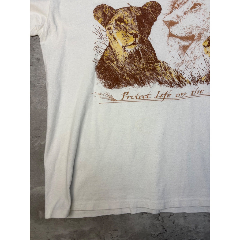 Vintage 90s WWF Protect Life On The Plains Nature Graphic T-Shirt Size XL