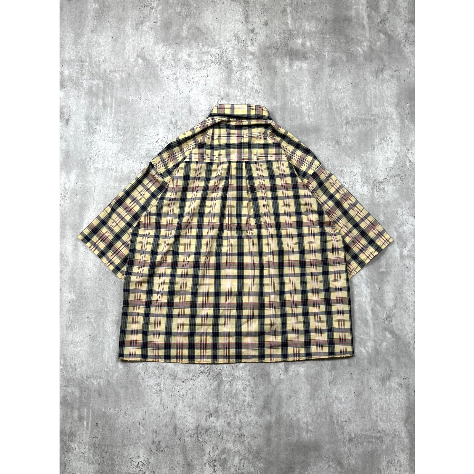 Vintage Van Huesen Plaid Single Pocket Cropped Button Up Shirt Size Medium