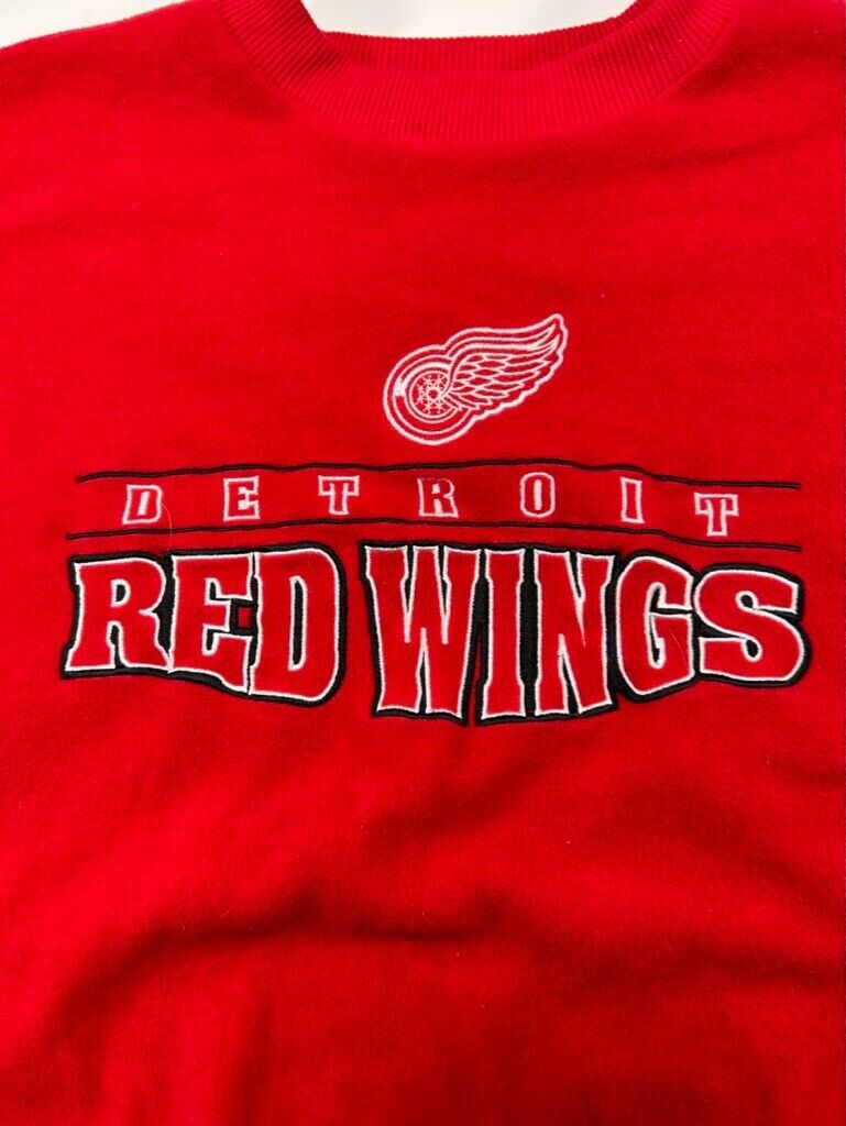 Vintage Detroit Red Wings NHL Embroidered Spellout Fleece Sweatshirt Size XL Red