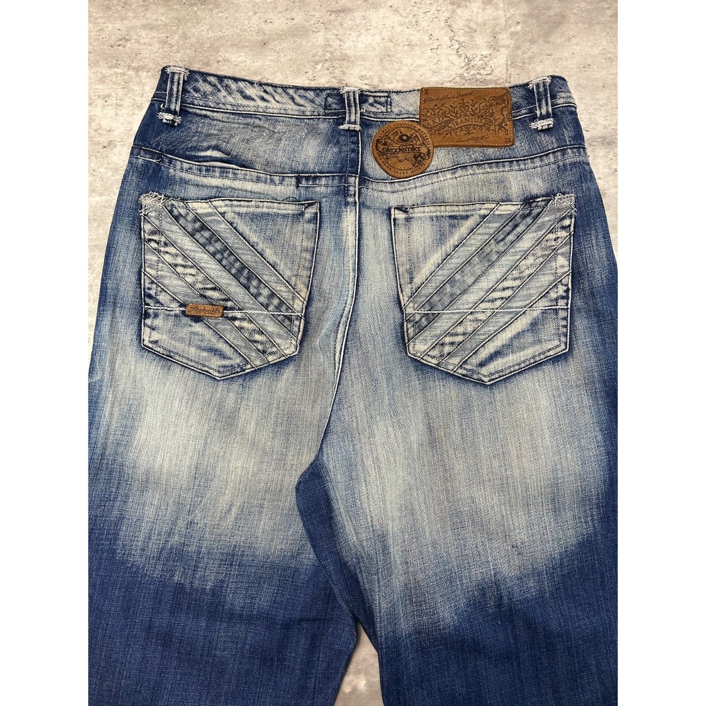 Vintage Y2K Akademiks Baggy Fit Acid Wash Denim Pants Size 34