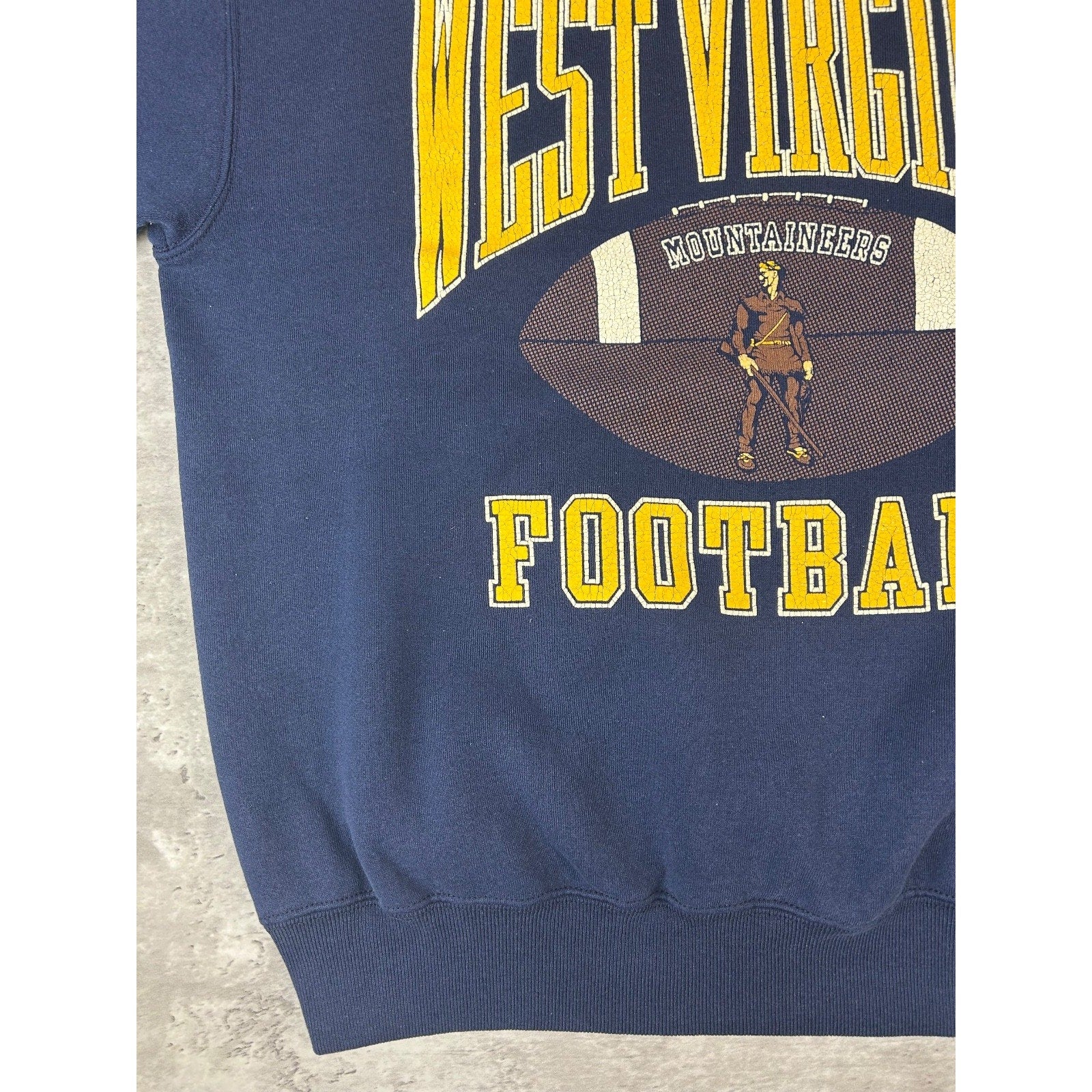 Vintage 90s West Virginia Mountaineers NCAA Football Graphic Sweatshirt Size XL