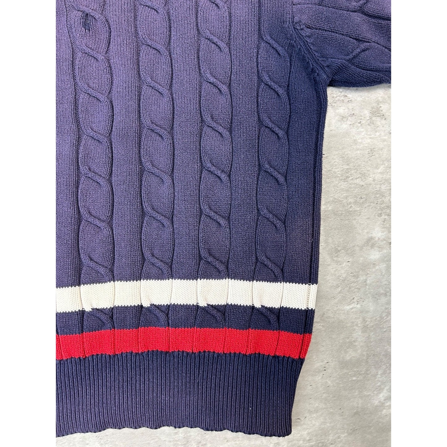 Vintage 90s Izod Embroidered Spellout Cable Knit V-Neck Sweater Size Large