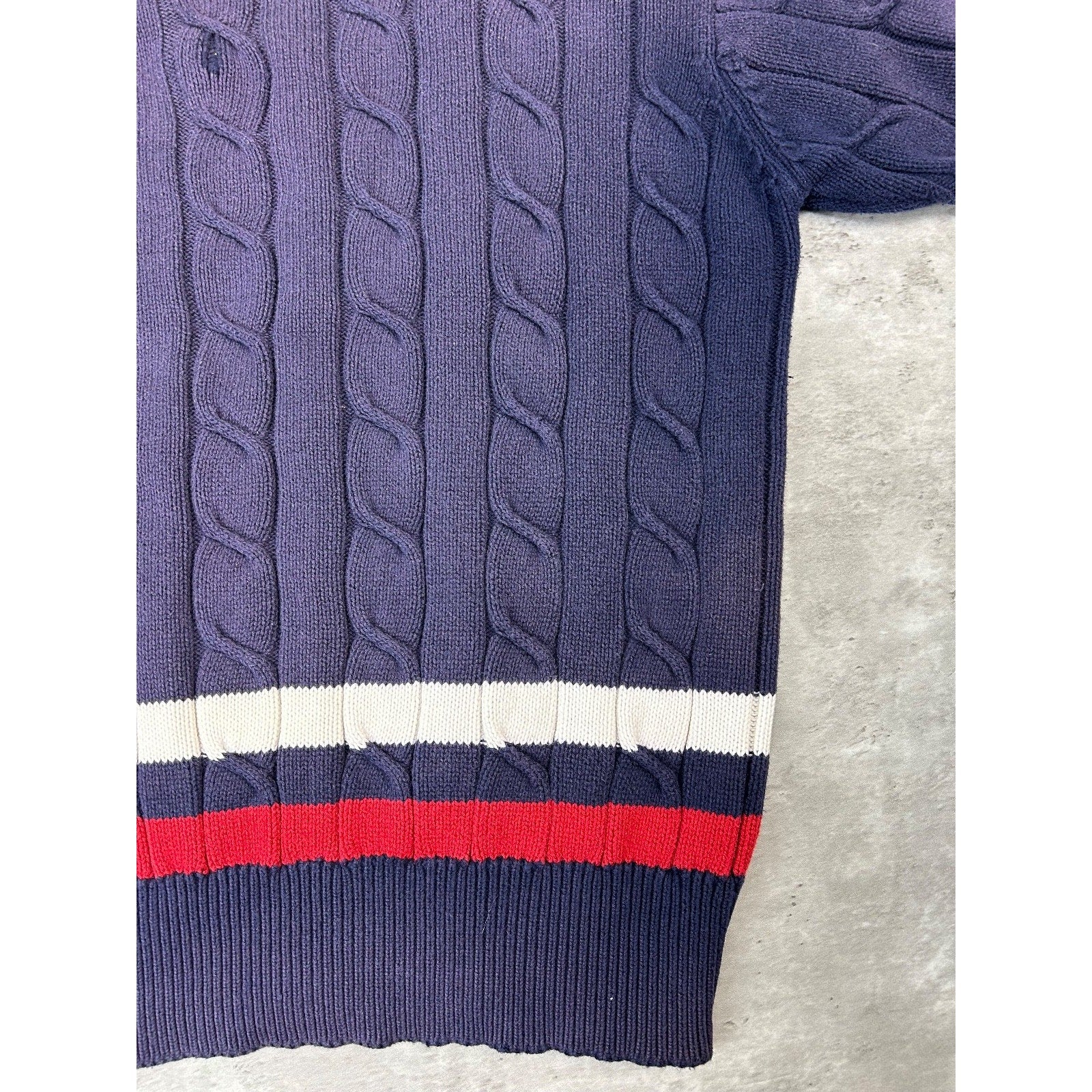 Vintage 90s Izod Embroidered Spellout Cable Knit V-Neck Sweater Size Large
