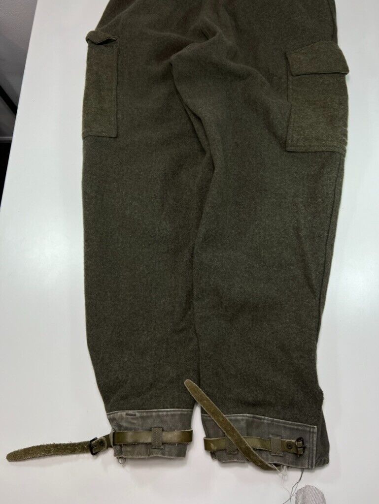 Vintage 1971 WWII Swedish Military Issue C150 Wool Cargo Pants Size 31