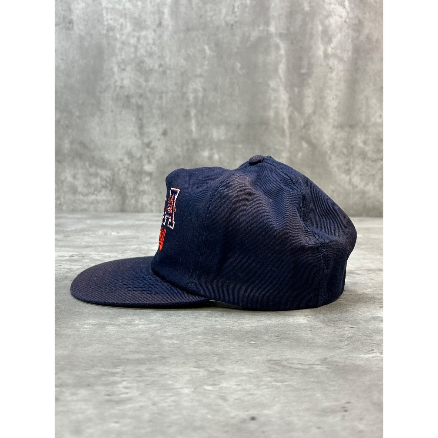 Vintage 90s Auburn Tigers NCAA Embroidered Spellout Logo Snapback Hat OSFA