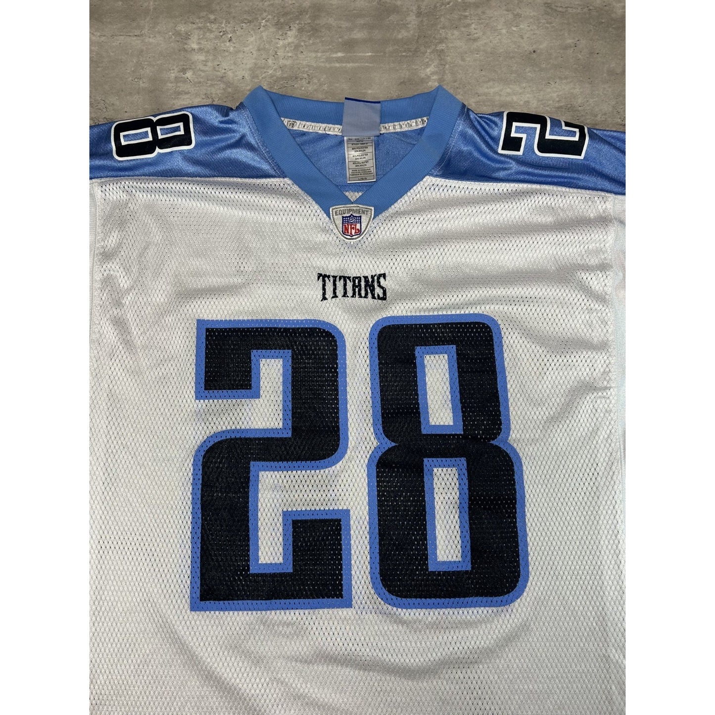 Vintage Chris Johnson #28 Tennessee Titans NFL Reebok Football Jersey Size Large