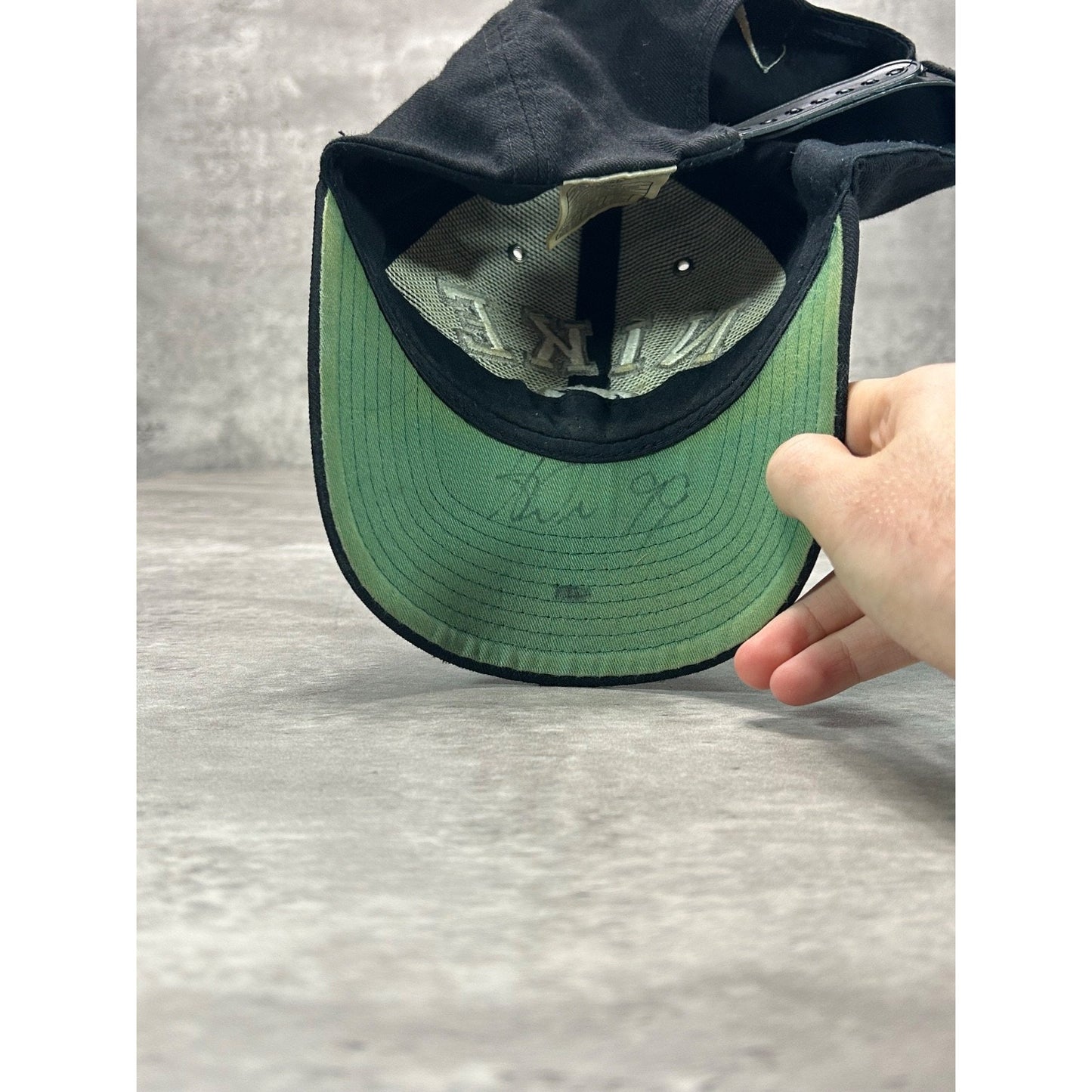 Vintage 2000s Nike Embroidered Swoosh Spellout Snapback Hat OSFA