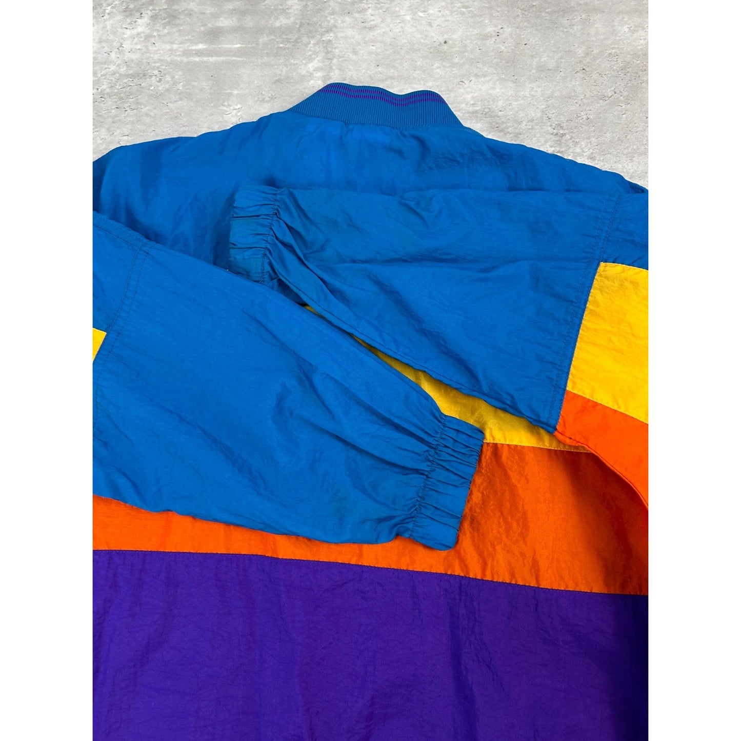 Vintage 80s/90s Nike Graphic Spellout Swoosh Nylon Windbreaker Jacket YOUTH L