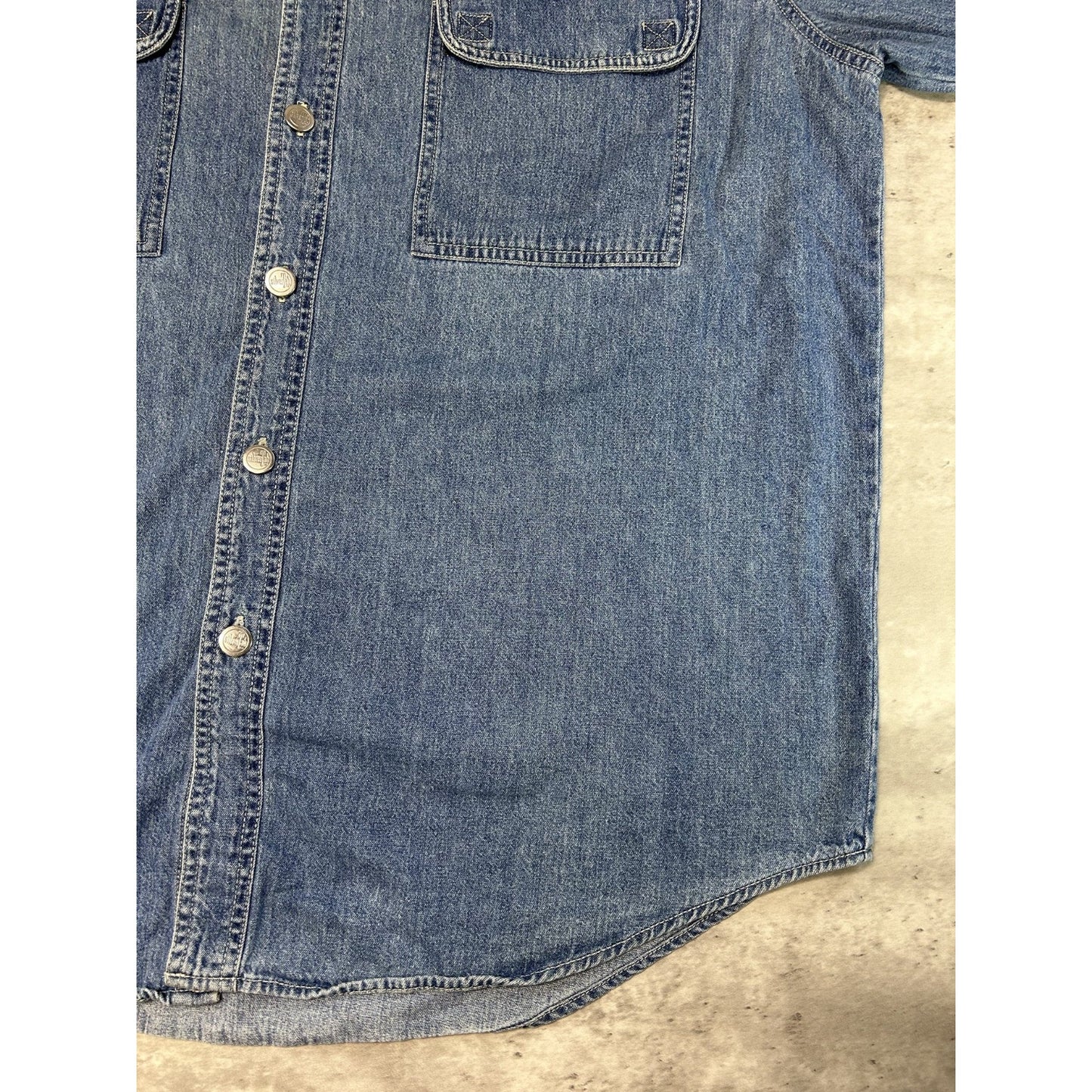 Vintage 90s Levis SIlvertab Medium Wash Long Sleeve Button Up Shirt Size Large