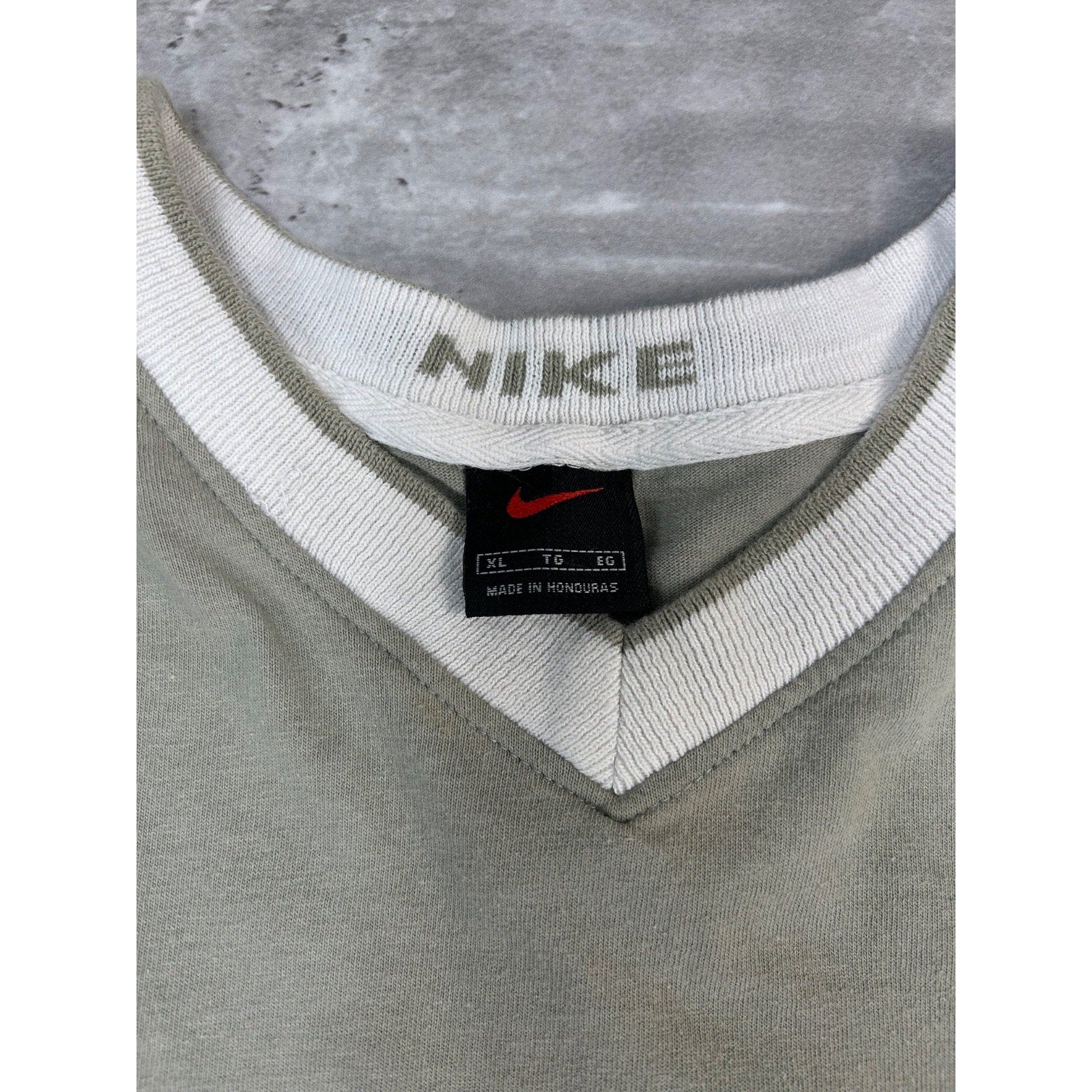 Vintage 2000s Nike Embroidered Swoosh Long Sleeve V-Neck T-Shirt Size XL