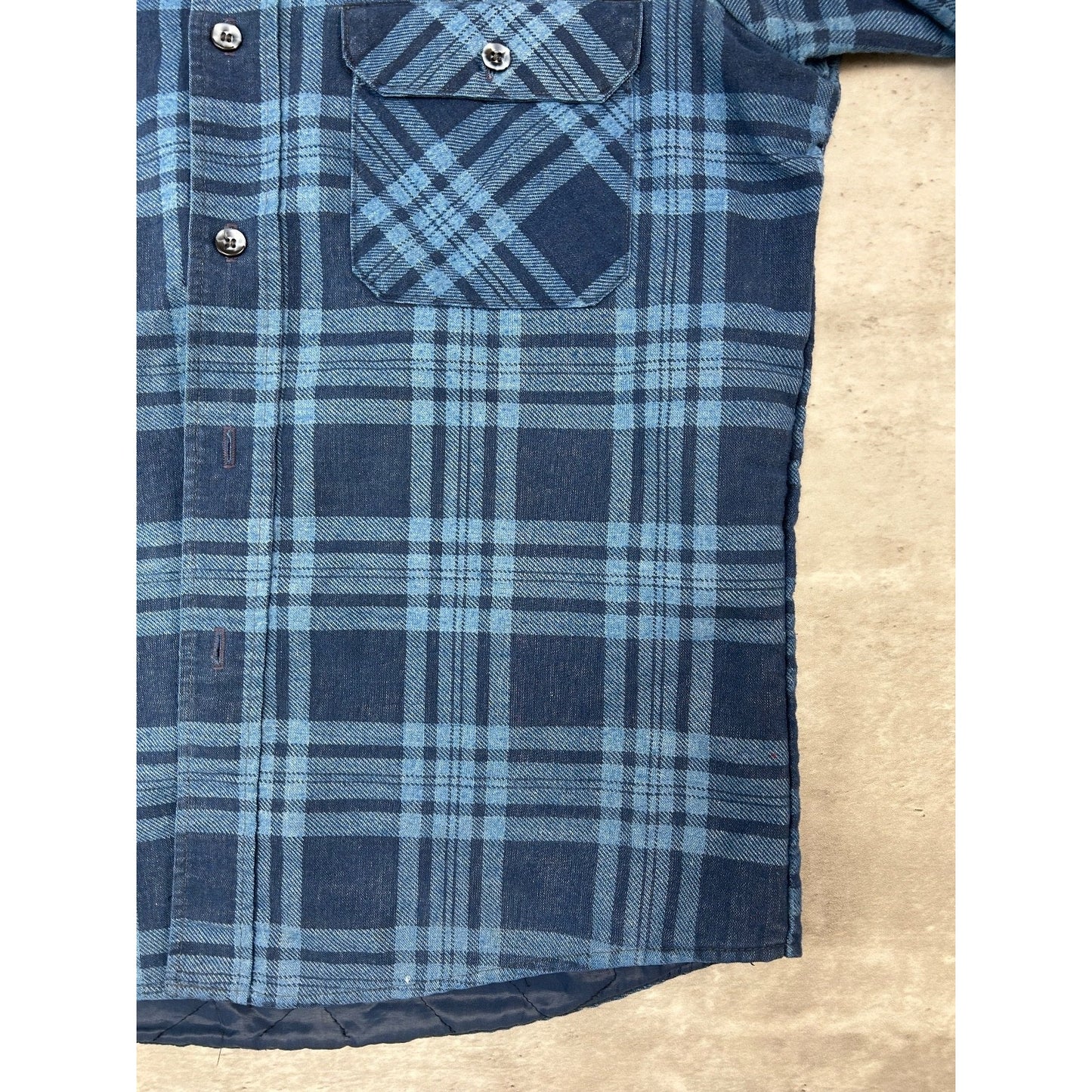 Vintage 80s/90s Insulated Plaid Long Sleeve Button Up Shirt Size Medium