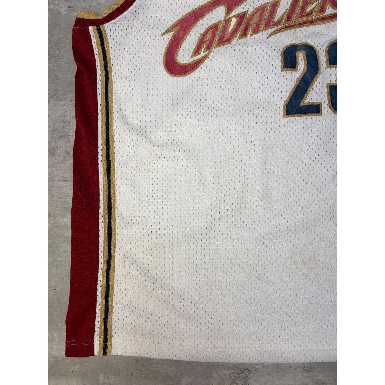 Vintage Lebron James #23 Cleveland Cavaliers NBA Nike Basketball Jersey Size 2XL