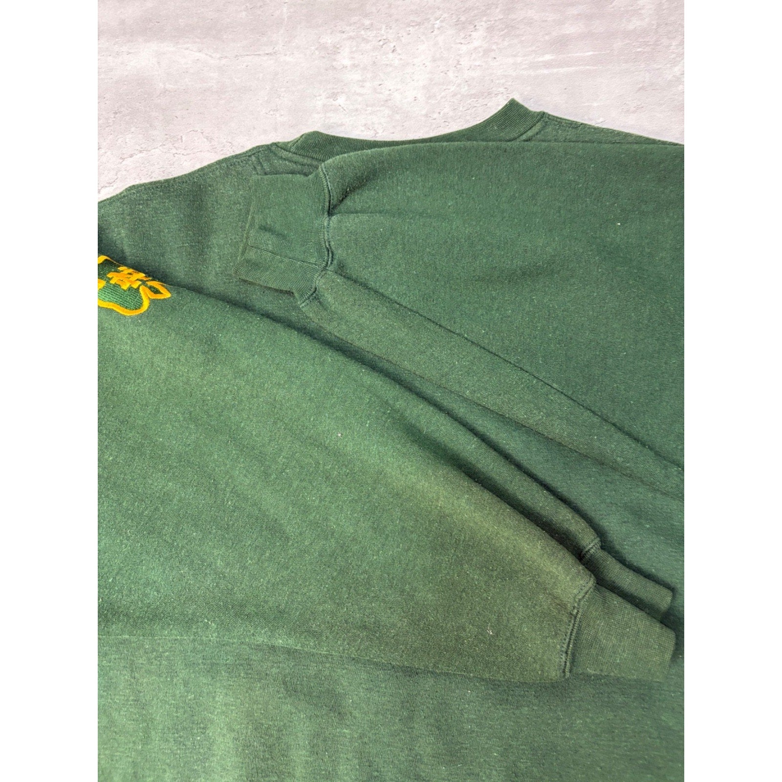 VTG 90s Notre Dame Fighting Irish NCAA Embroidered Spellout Sweatshirt Size XL