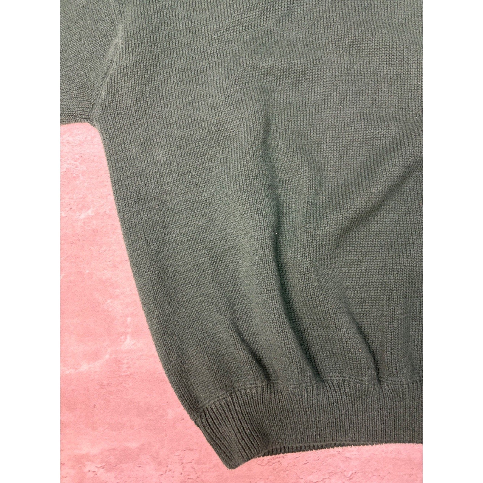 Vintage Tommy Hilfiger Embroidered Crest Pullover Knit Sweater Size Large