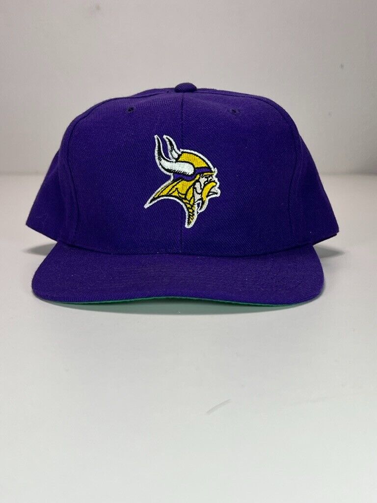 Vintage 90s Minnesota Vikings NFL Embroidered Logo Snapback Hat OSFA