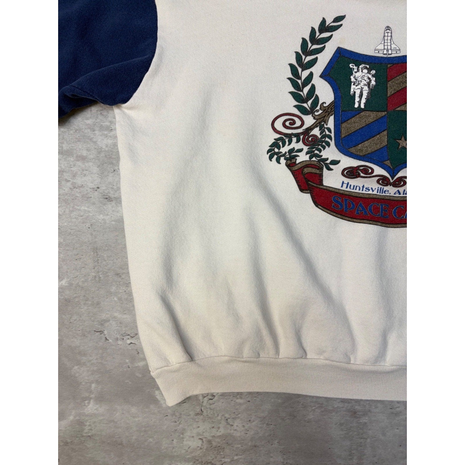 Vintage 80s/90s Alabama Space Camp Graphic Crest Sweatshirt Size XL