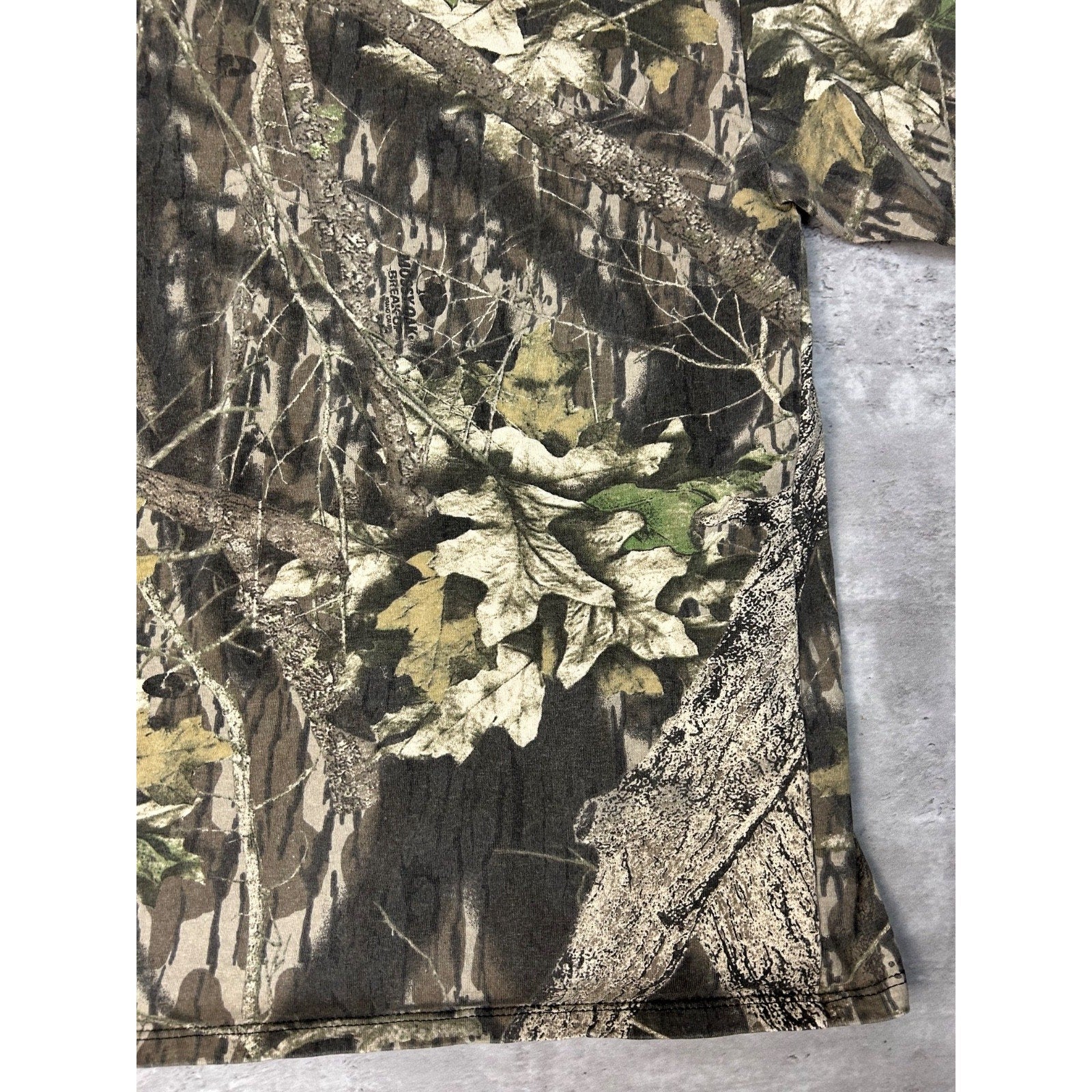 Vintage Mossy Oak Tree Camo Hunting Long Sleeve T-Shirt Size Large