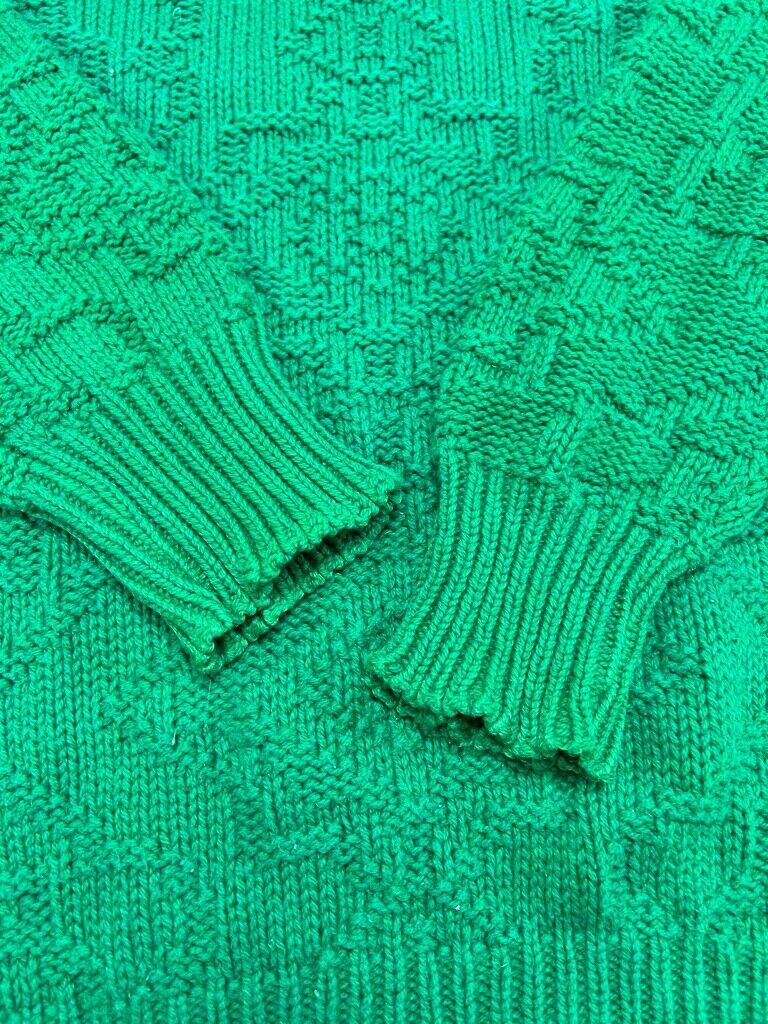 Vintage 90s Aigner Textured Pattern Print Ribbed Knit Sweater Size Medium Green